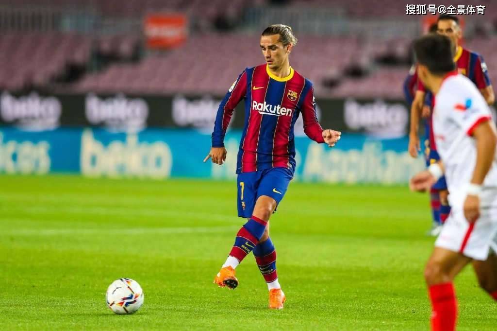  切尔西锋线告急，奥巴梅扬转投巴萨  